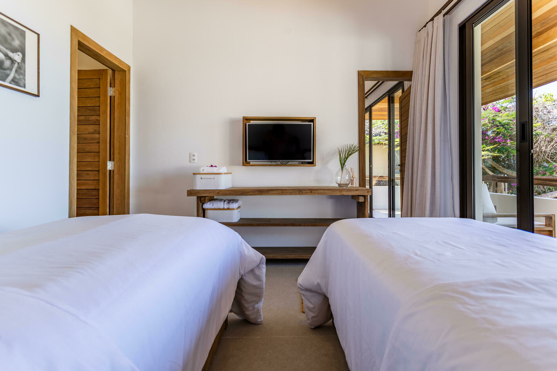 Villa Florens   Quarto Superior 01 e 02 -  Foto Thiago Faquineli-14